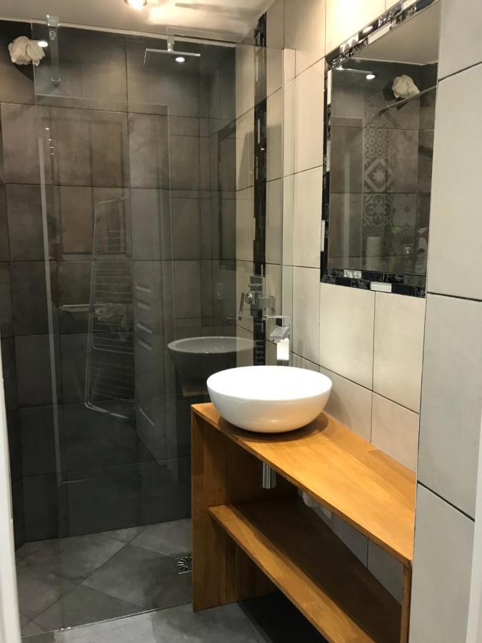 Ferienwohnung Adorable Souplex Batignolles Paris Exterior foto